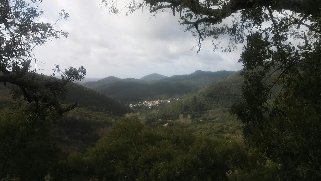 ليناريس دي لا سييرا Casa Rural Aya II المظهر الخارجي الصورة